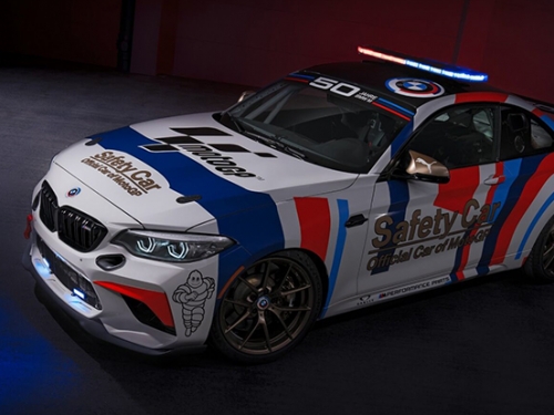 復古廠徽熱血上身！MotoGP 新賽季安全車最新成員：BMW M2 CS Racing