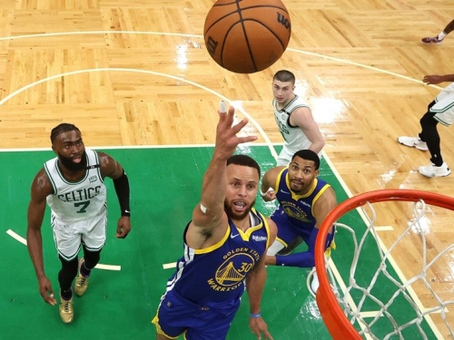 勇士奪冠贏在防守和調度 並非最強卻成為最好球隊