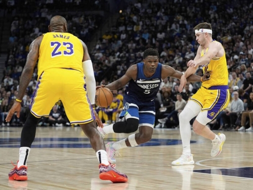 NBA季後賽》老六傳奇？愛德華茲砍29分 率灰狼贏湖人取得2：1領先