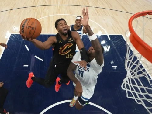 NBA》騎士124：117勝灰狼！Edwards生涯8000分達陣　史上第3年輕