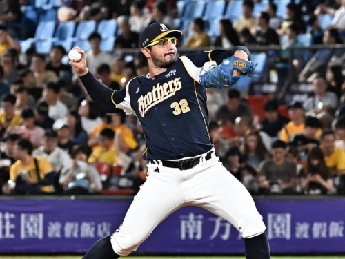 中職》明強碰17連勝強投 兄弟要避免相隔6年的洪總夢魘