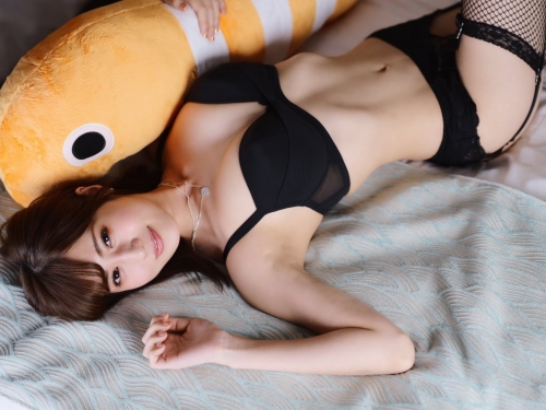 爆漲G奶上圍！「紡織廠美女業務」偷吃人夫　玩到有點膩...乾脆直接下海