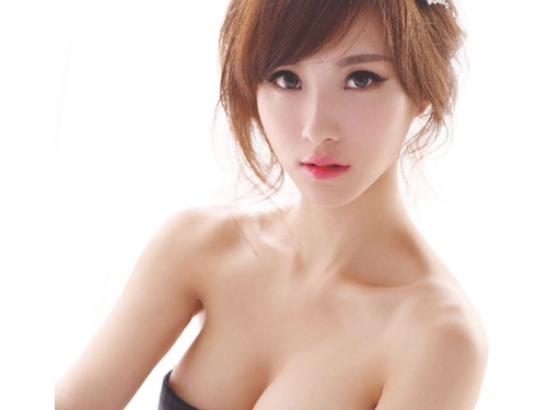 【好硬日報】E罩杯宅男女神小茉莉「陳瑀希」、夏小秋性感私房美胸、網路紅人純兒