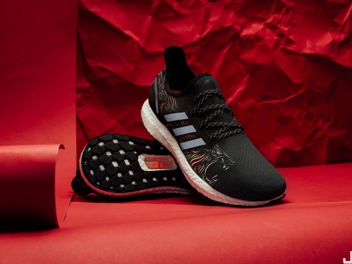 新年穿這雙就對了！adidas推出AM4CNY農曆新年配色 由德國創新製鞋基地SpeedFactory打造！