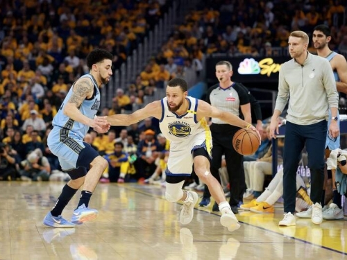 NBA附加賽》「兩老」柯瑞、巴特勒合砍75分 勇士贏灰熊奪西部第7種子