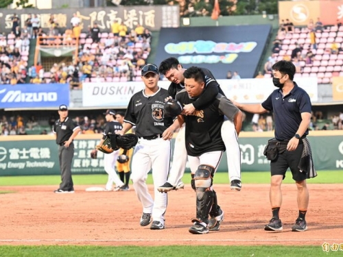 中職》林靖凱左膝開刀需休6個月 連兩季提前結束