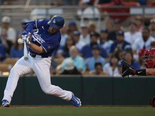 MLB》曾萌生退休念頭！道奇195轟重砲吐心聲 談休季深陷交易傳聞