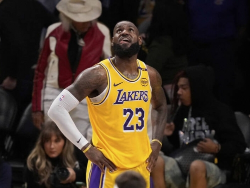 NBA》詹皇下季還打不打？ 王牌經紀人：我也不知道