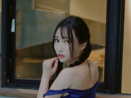 最適合史庫水的辣個人！甜萌女神逆成長　穿高中制服也不違和