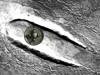《離奇地貌！UFO觀察者懷疑是巨大的外星飛船墜毀火星！》