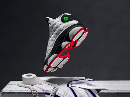 超人氣復刻！Air Jordan 13 「熊貓」明天發售，男鞋到嬰兒鞋「全家福」大滿貫開賣