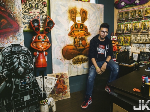 藝術該有什麼界線？不能走就跳過去吧！BOUNCE 塗鴉x藝術家x公仔