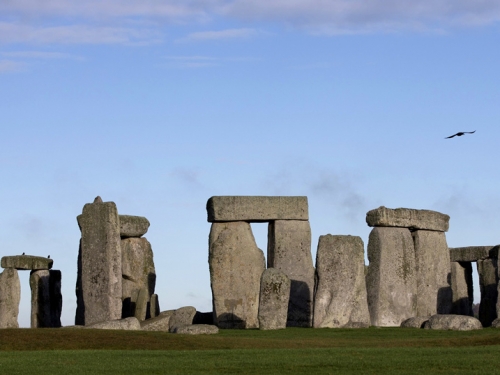 英國為何出現巨石陣？科學家疑解開5000年謎團