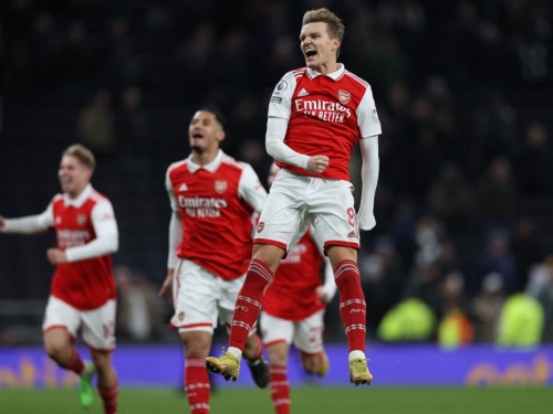 英超 | 洛里擺烏龍厄德高世界波　兵工廠2-0雙殺熱刺8分領先