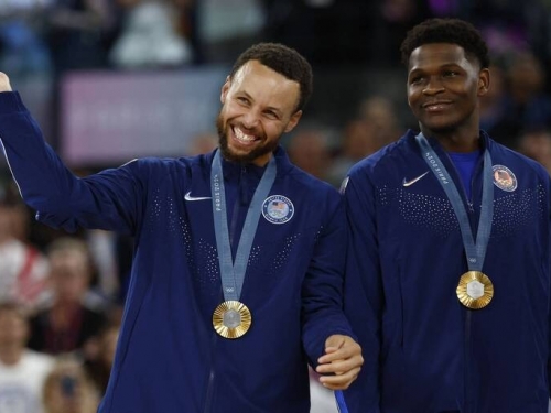 NBA》奧運期間跟大哥們學習！愛德華茲：學最多的是柯瑞