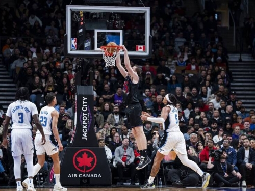 NBA》落後21分仍上演逆轉！暴龍5人得分上雙捍衛主場送魔術4連敗