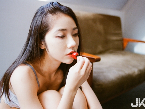 春光無限！電眼美人「雪柔」美乳翹臀比例超完美！