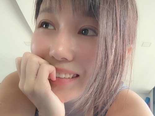 巨乳美容師「Angel Lau」身材開外掛　霸氣御姐氣質讓弟弟們凍抹條