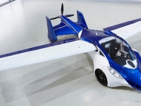 讓汽車飛上天？TOYOTA申請「翅膀」專利