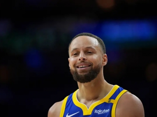 NBA》Curry單臂爆扣！上次灌籃KD還在勇士　自嘲：可能是最後一次