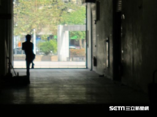 中職／整個球季為單位 應改為年薪制