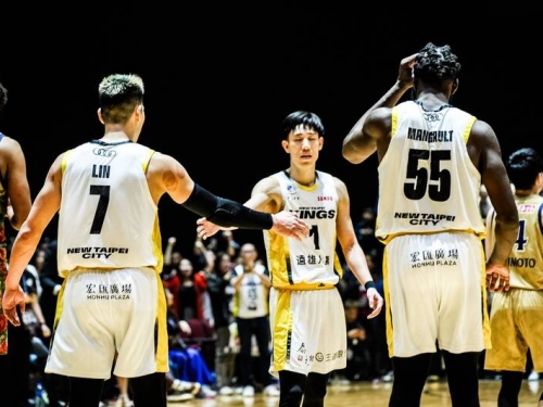 東超》把對方王牌岸本隆一守住！林書豪狂讚弟弟林書緯攻守表現