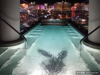 全球前11名最驚奇遊泳池