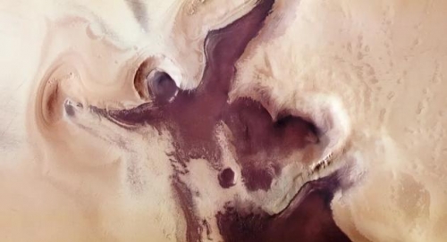 火星上出現血紅色的「天使」，是外星人的祝福？