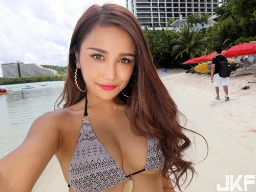 東京好熱！日本「大圓奶妹」用身體做外交，S曲線奪走大家視線！