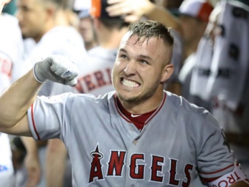 MLB／大聯盟最年輕 楚奧特完成200轟200盜