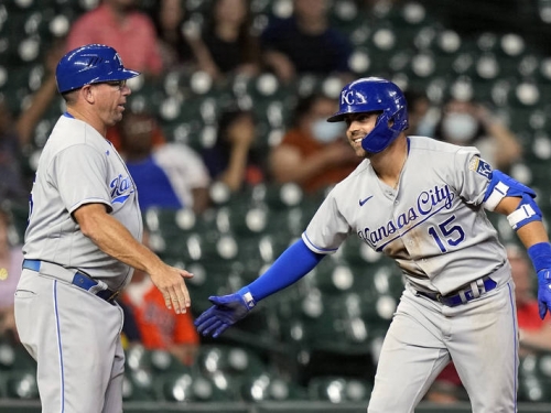 MLB》皇家13安擊落太空人 本季五次對戰取四勝