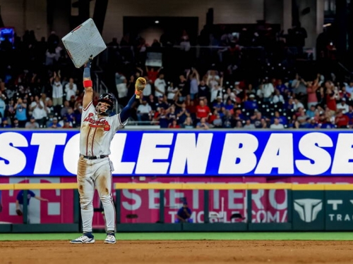 MLB》史上第一人！勇士強打阿庫尼亞締「40轟、70盜」史詩紀錄