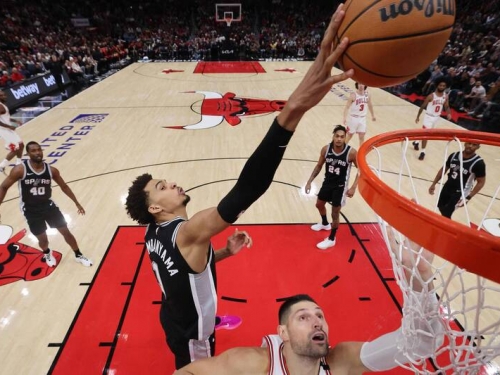 NBA》溫班亞瑪開「火鍋店」狂賞麻辣鍋 超越兩大神獸寫新紀錄