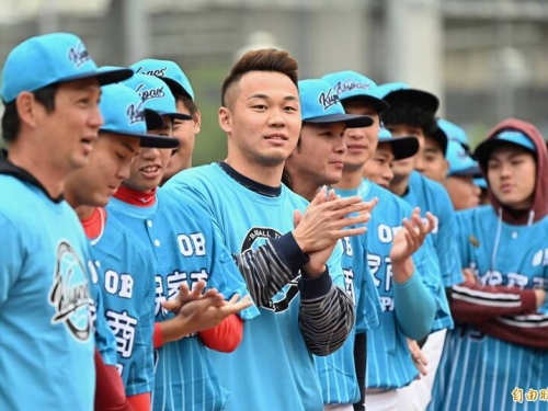 棒球》王柏融OB賽未上場 笑稱陳冠宇有實力扛4棒