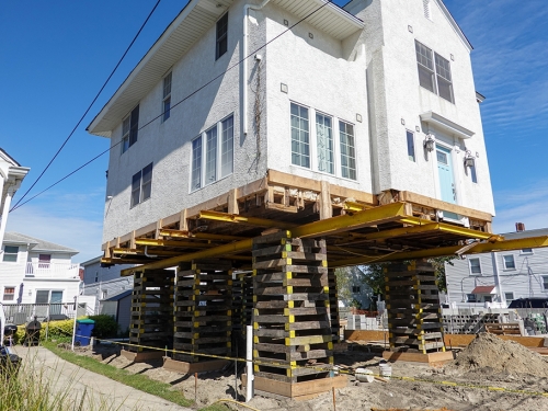 真實版「移動城堡」建商用700塊象牙皂 拖動220噸大樓