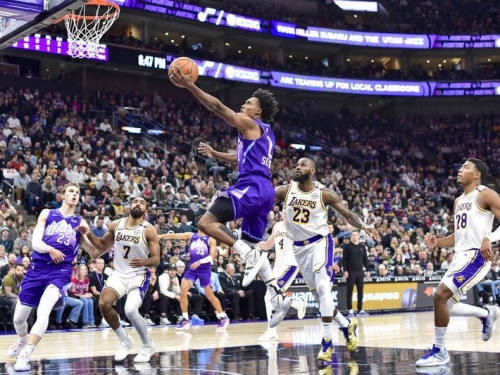 NBA》全場傻眼！塞克斯頓準絕殺因暫停被沒收 爵士主帥還原狀況