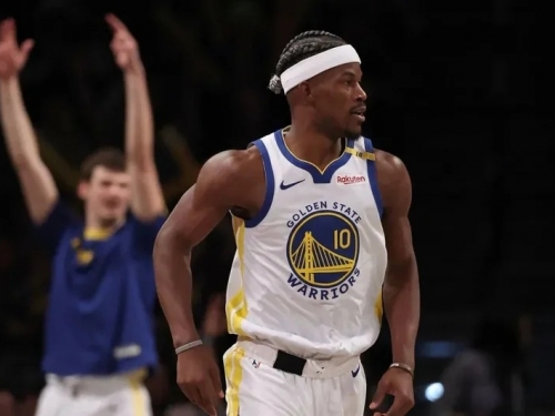 NBA》柯瑞又在客場被喊MVP 勇士主帥讚巴特勒：超級巨星　