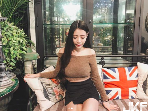 「夜店女DJ」Verna奶糖日常自拍「衣服撐開」辣度超標，下了DJ台依然甜美又性感！