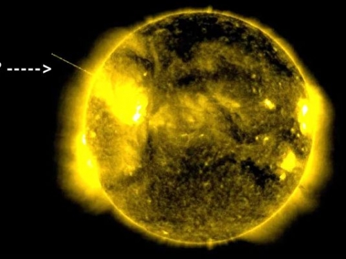 太陽照再現奇異物體 專家推測：UFO在汲取太陽能量