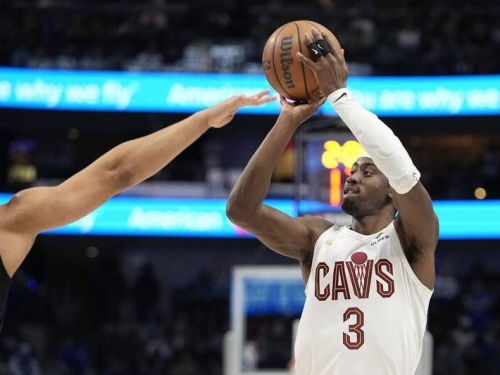 NBA》騎士落後20分大逆轉！ 雷佛特關鍵三分彈逆轉獨行俠