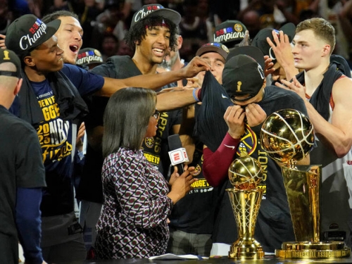 NBA總冠軍賽》金塊J.穆雷奪冠後爆哭 數據比肩詹皇、喬丹