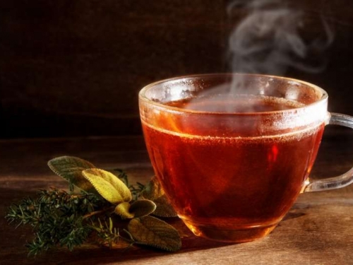 你還敢喝嗎？加拿大最新研究：一個塑料茶包竟然泡出幾十億顆塑料微粒！