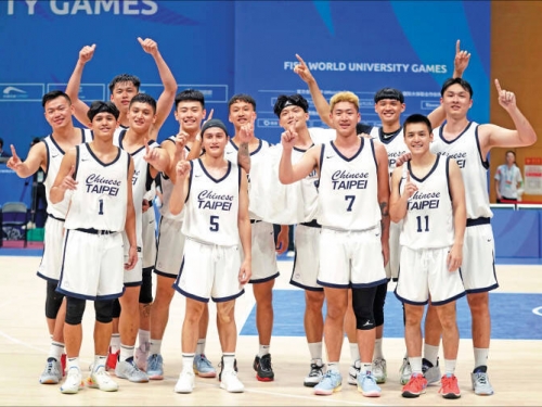 世大運男籃》張鎮衙、游艾喆聯手射日 台灣隊史最佳11名