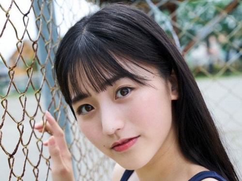 參加選美比賽走紅！「19 歲櫻花妹」驚喜上傳「寫真側拍」曬有料身材
