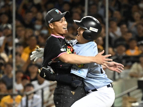 中職明星賽》放一顆再抱一個 宋晟睿對江坤宇飆出151「有滿意」