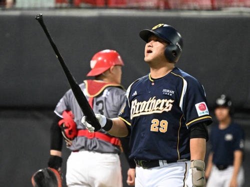 中職》希望「有年輕人能威脅他地位」 平野這樣看陳俊秀低潮