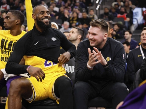 NBA》台灣球迷不用熬夜了！ 東契奇加盟湖人首秀時間點曝光