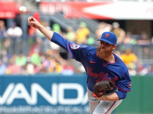 MLB》大都會將DFA本季ERA破6的明星右投布萊克本 明開箱大物麥克萊恩