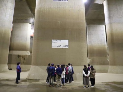 埼玉「地下宮殿」颱風後清掃畫面曝光！網友驚訝這點：竟然沒機械化