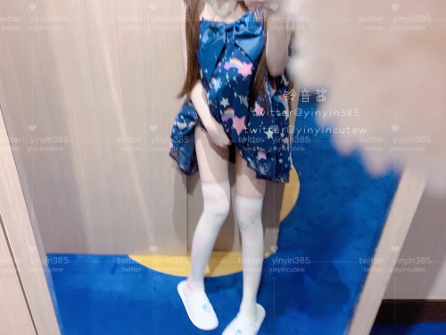 不露臉尺度比較大！千年一遇亞洲白虎妹　解放白嫩肌、粉嫩體線上求關注